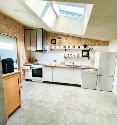 Cuisine ou kitchenette dans l'établissement Le Loft du Pré - Maison d'architecte - Le Mans