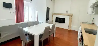 Cuisine ou kitchenette dans l'établissement Charmant appartement 6 pers