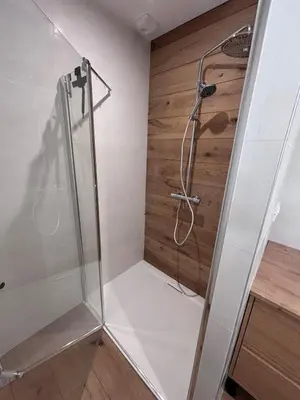 Salle de bains dans l'établissement Gîte La Marnière