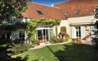 Jardin de l'établissement La tonnelle de Thoré