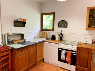 Cuisine ou kitchenette dans l'établissement Gîte à Oisly près des Châteaux de la Loire avec Parking et Animaux Bienvenus - FR-1-491-469