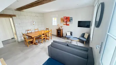 Télévision ou salle de divertissement dans l'établissement Gîte Le Boulerot