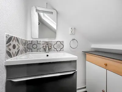 Plan de l'établissement Charmant studio - vue parc- proche transports