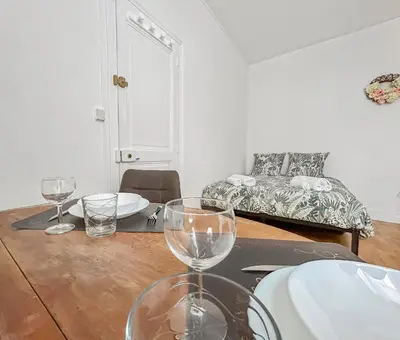 Plan de l'établissement Studio lumineux avec jardin commun à Tours