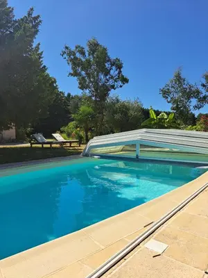 Piscine de l'établissement Gîte 2 pers avec piscine ou située à proximité