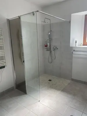 Salle de bains dans l'établissement Maison calme à la campagne