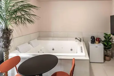 Plan de l'établissement Rêve Tropical Balnéo - Votre Pause Enchantée