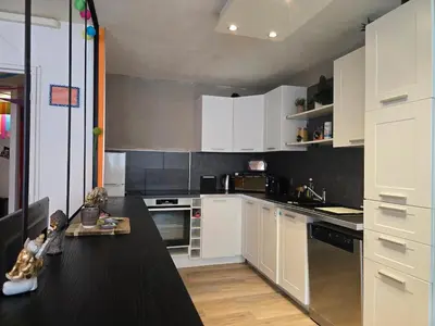Cuisine ou kitchenette dans l'établissement Bollywood - 2 ch. - WiFi - Centre-ville - Spacieux
