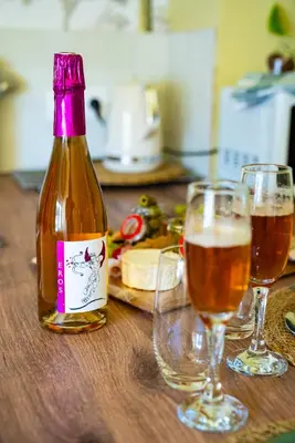 Boissons dans l'établissement Suite Romantique Cinta Bali SPA privé - Châteaux de la Loire