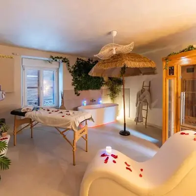 Suite Romantique Cinta Bali SPA privé - Châteaux de la Loire