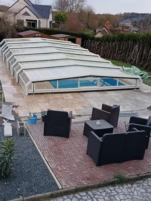Piscine de l'établissement Longère proche du zoo de Beauval et des châteaux de la Loire ou située à proximité