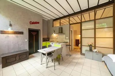 Cuisine ou kitchenette dans l'établissement L'Atelier K - Lofts à louer à Blois - Chambord