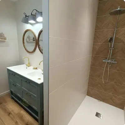 Salle de bains dans l'établissement Chambre cosy avec salle de bain privative