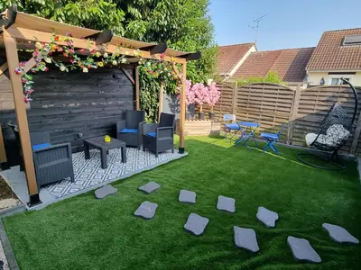 Jardin de l'établissement Très belle dépendance relaxante totalement indépendante