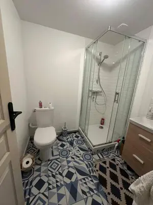 Salle de bains dans l'établissement Ananda