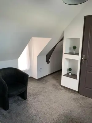 Plan de l'établissement Chambre chaleureuse avec accès indépendant et sanitaires indépendants