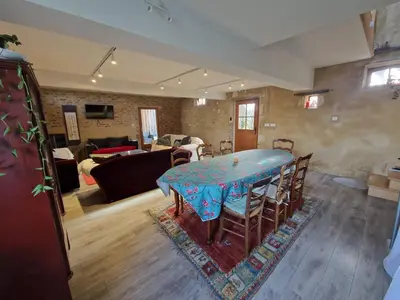 Coin salon dans l'établissement La Petite Foucaudière, 10 couchages