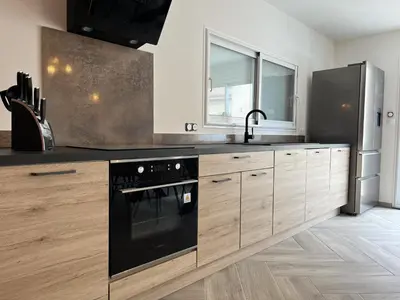 Cuisine ou kitchenette dans l'établissement La Petite Saulaie - Proche circuit 24h - 6 pers