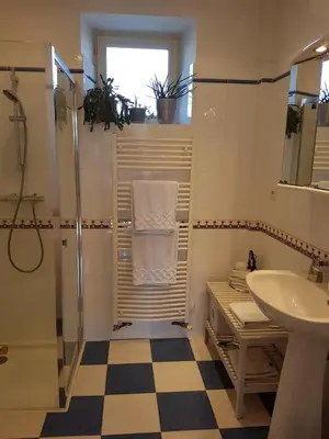 Salle de bains dans l'établissement Tartigousse