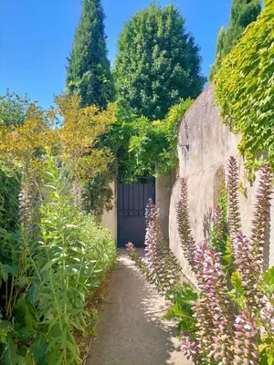 Jardin de l'établissement Le Clos du Château