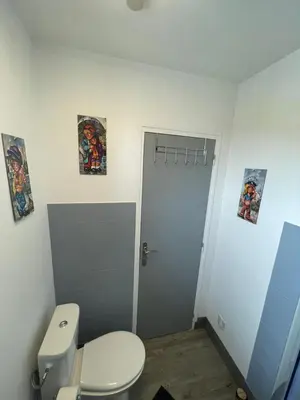 Salle de bains dans l'établissement La case à Jean-Lou