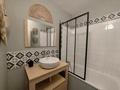 Salle de bains dans l'établissement L'écrin URBAIN