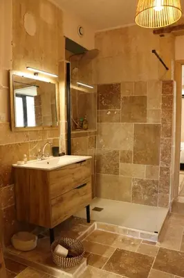 Salle de bains dans l'établissement Appartement au pied du château