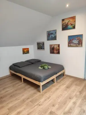 Un ou plusieurs lits dans un hébergement de l'établissement Maison proche du Circuit 24h du Mans, Moto GP, Le Mans Classic