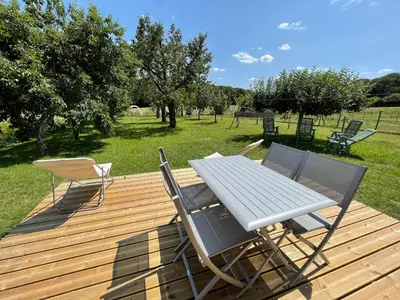 Jardin de l'établissement Maison d'hôtes familiale près de La Flèche, animaux acceptés - FR-1-410-476