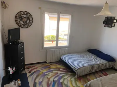 Un ou plusieurs lits dans un hébergement de l'établissement Location appartement entier T1 24h Le Mans