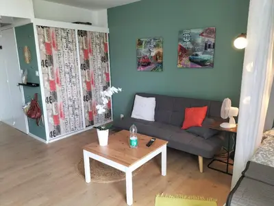 Coin salon dans l'établissement Petit nid au coeur de Vendôme