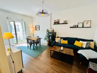Coin salon dans l'établissement Le Duplex Franciade, centre-ville, parking, 2 chambres