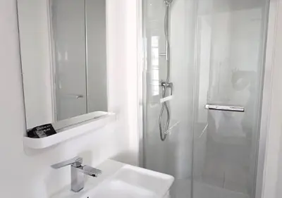 Salle de bains dans l'établissement #2 - Central Tours VERT - Hypercentre
