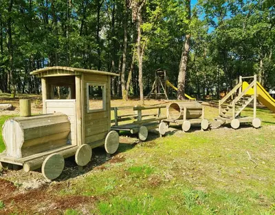 Plan de l'établissement Nuit insolite dans un petit Hobbit en bois