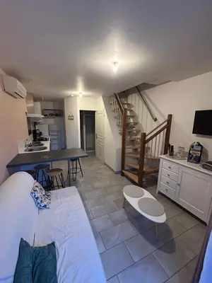 Télévision ou salle de divertissement dans l'établissement gite des châteaux