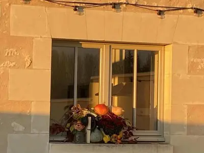 Plan de l'établissement Charmant Gîte 6 Pers avec Piscine Privée et Jardin, Avon-les-Roches - FR-1-381-629