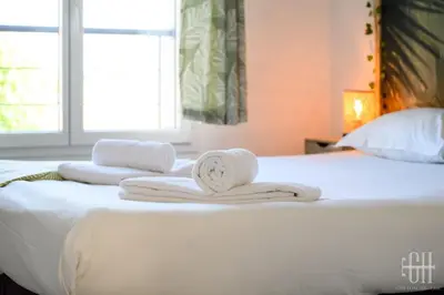 Un ou plusieurs lits dans un hébergement de l'établissement Le St Côme - 4V - 2 chambre - Proche Tours Centre