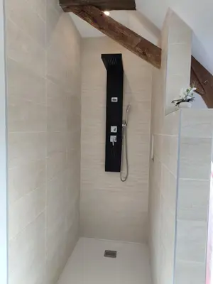 Salle de bains dans l'établissement Gîte des Toucanes