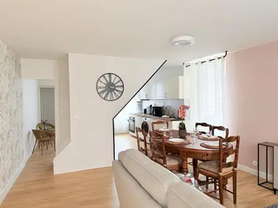 Cuisine ou kitchenette dans l'établissement Vinci Vibes - Maison cool pour des voyageurs cool