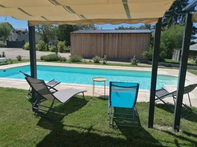 Piscine de l'établissement Gîte Hibou avec piscine 4-6 personnes ou située à proximité
