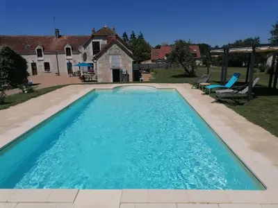 Piscine de l'établissement Gîte Hibou avec piscine 4-6 personnes ou située à proximité