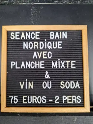 Certificat, récompense, panneau ou autre document affiché dans l'établissement Les 2 étangs La Foulonnerie Lodge - Tente