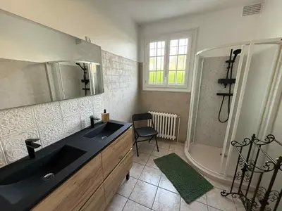 Cuisine ou kitchenette dans l'établissement Le Cocon d'Ellie M