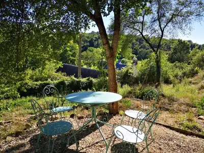 Jardin de l'établissement Cottage en nature Le Pigeonnier de la Manse
