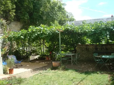 Jardin de l'établissement La Tonnelle de Vouvray
