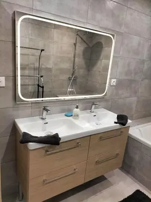 Salle de bains dans l'établissement Le Châtelier