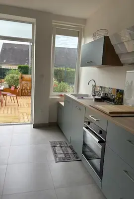 Cuisine ou kitchenette dans l'établissement Séjour vigne et château Vouvray - Maison terrasse
