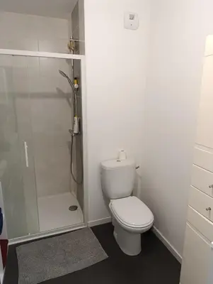 Salle de bains dans l'établissement Lovelace