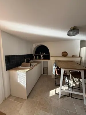 Cuisine ou kitchenette dans l'établissement Le Petit Picard