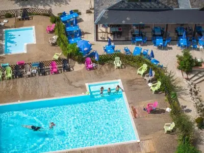 Piscine de l'établissement Chalet 32m² à Valloire-sur-Cisse - 3 chambres, Terrasse - API-1-52-792 ou située à proximité